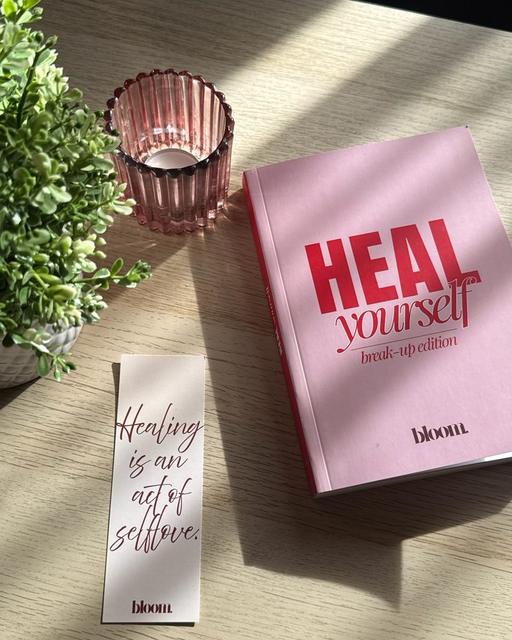 Kundin mit ihrem Bloom Journal